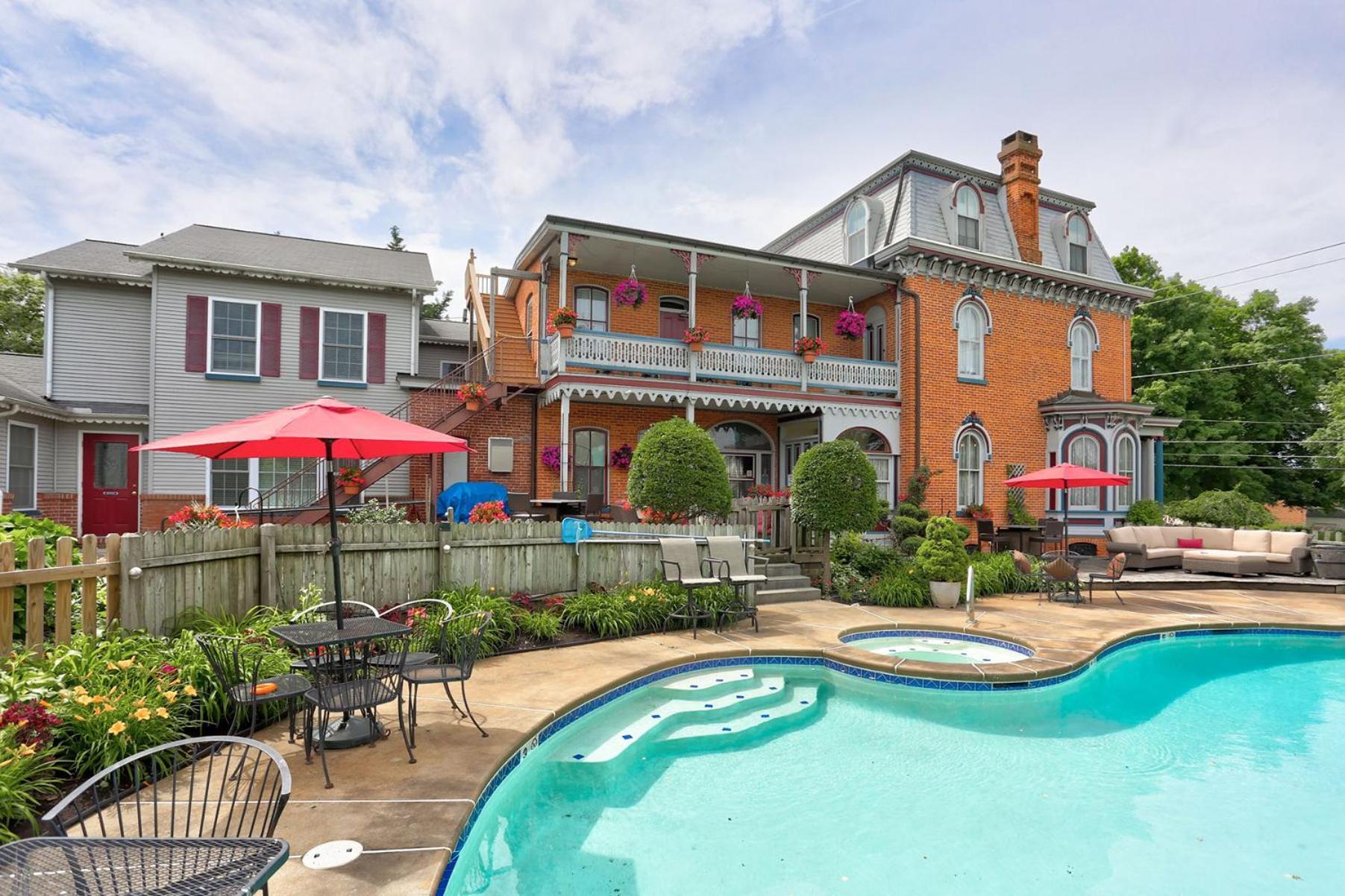 Greystone Manor Bed & Breakfast Bird-in-Hand Eksteriør billede