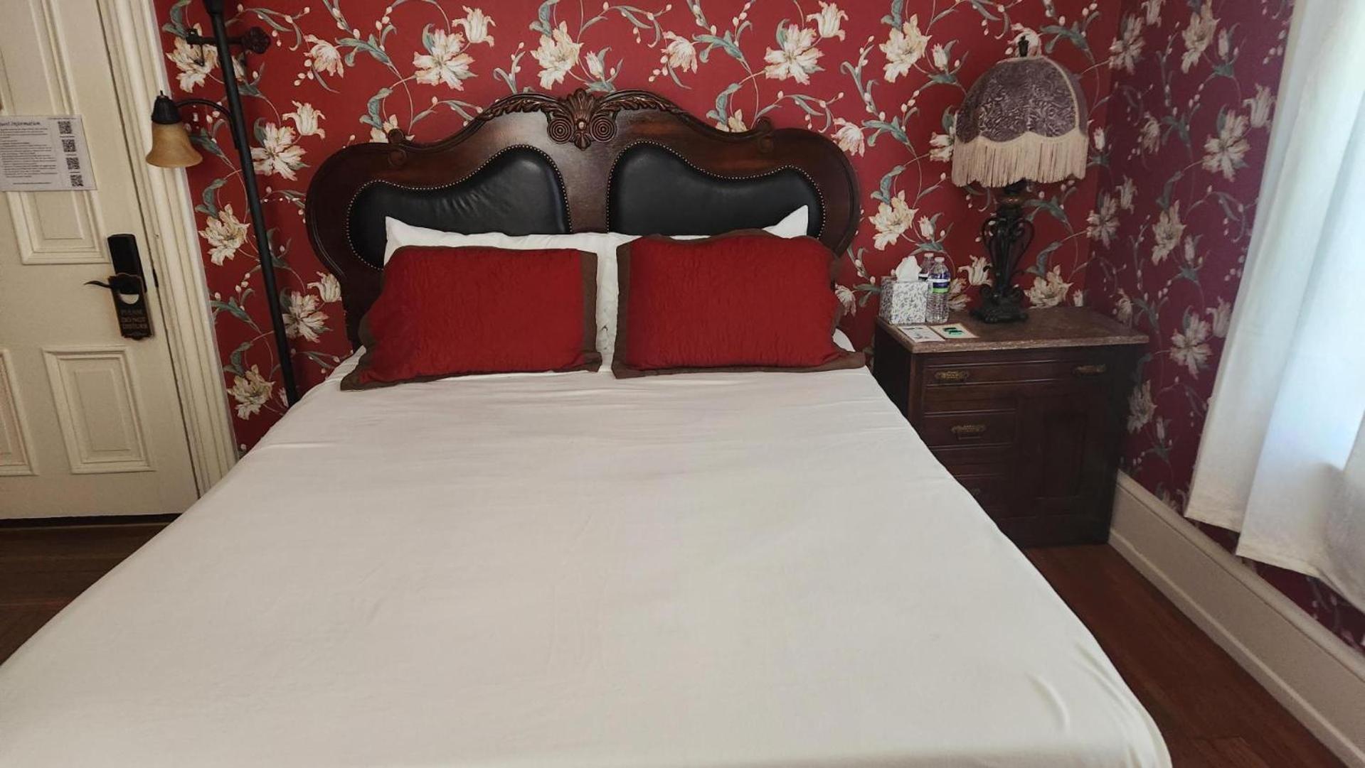 Greystone Manor Bed & Breakfast Bird-in-Hand Eksteriør billede
