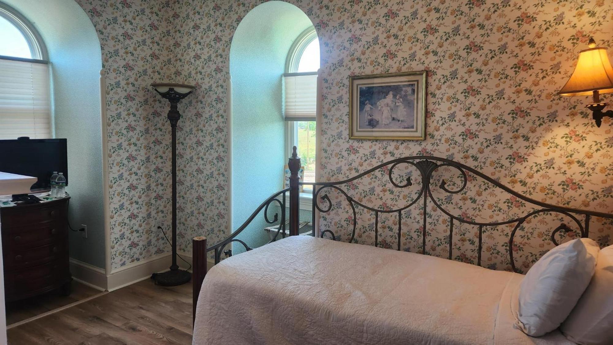 Greystone Manor Bed & Breakfast Bird-in-Hand Eksteriør billede